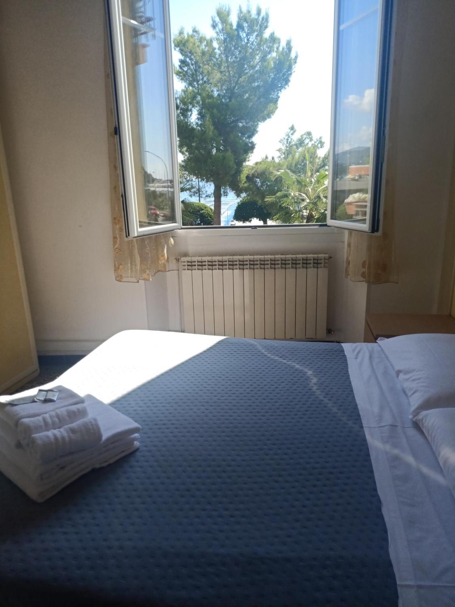 Hotel Serena Аренцано Екстериор снимка
